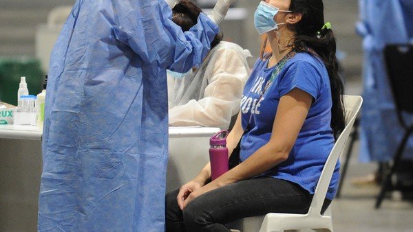 coronavirus-en-argentina:-informan-otras-23-muertes-y-1.385-nuevos-casos-positivos