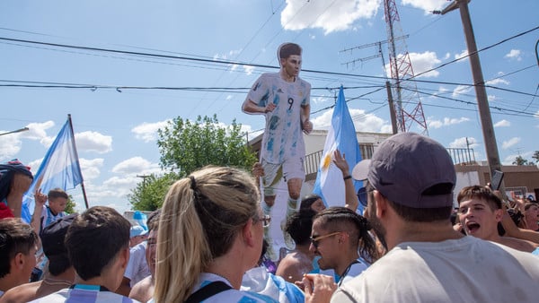 argentina-campeon:-como-siguen-los-festejos-del-resto-de-los-jugadores-de-la-seleccion-en-sus-ciudades