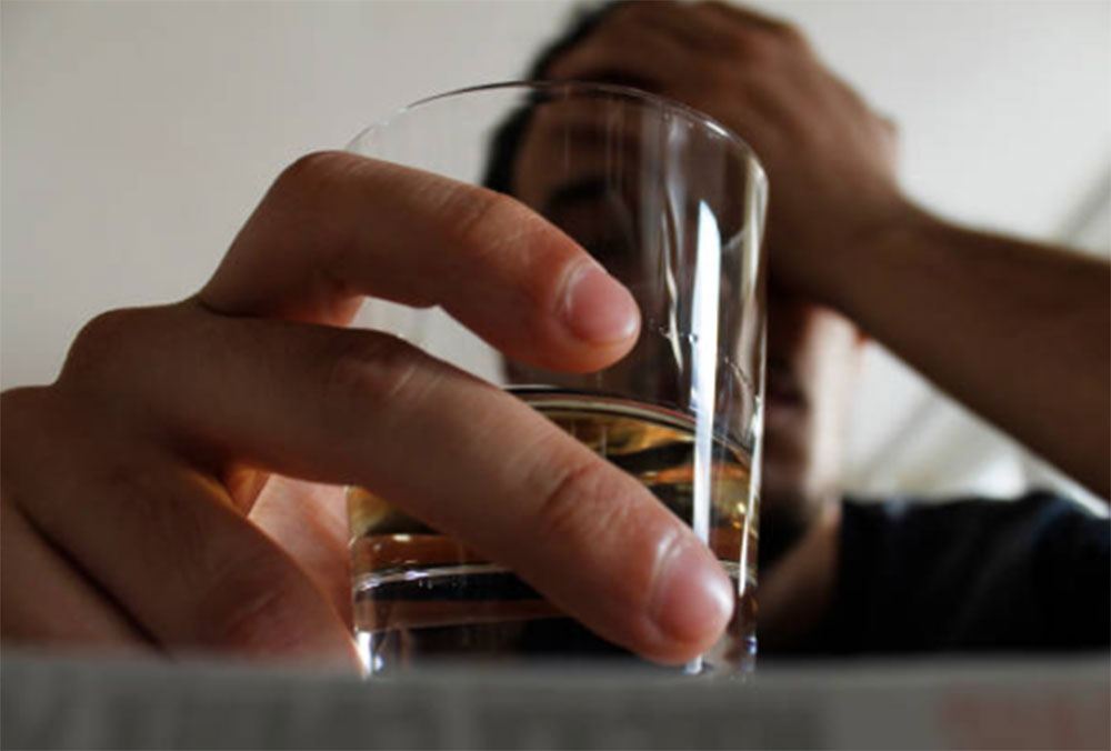 alcoholismo:-recomiendan-mantener-una-red-de-apoyo-para-evitar-recaidas-en-epocas-festivas